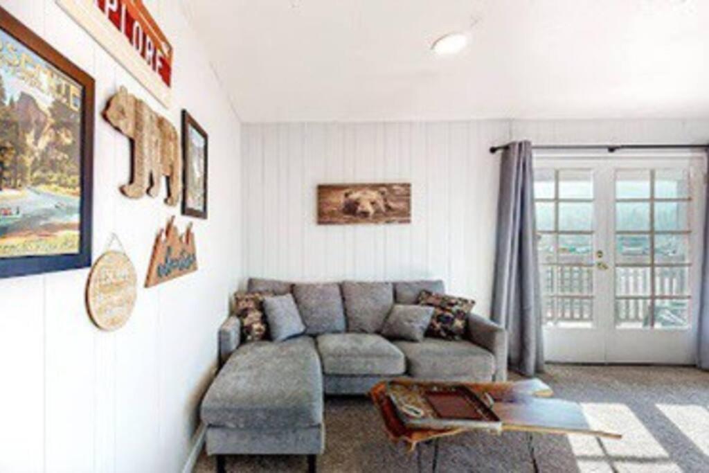 Couples Hideout In Heart Of Oakhurst Exterior photo