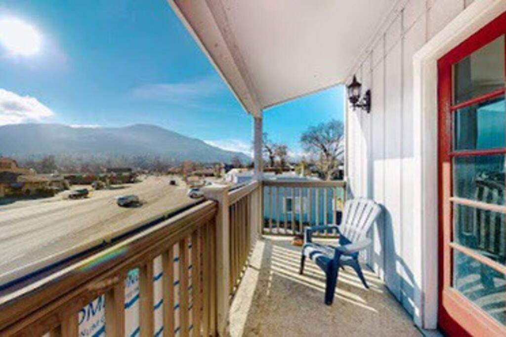 Couples Hideout In Heart Of Oakhurst Exterior photo